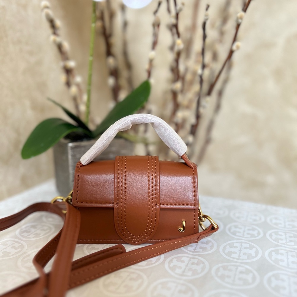 New Jacquemus Le Petit Bambino Leather Mini Bag Gem